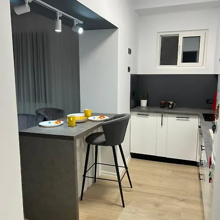 Amion In Center Of Apartman *