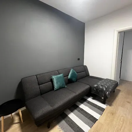 Amion In Center Of Appartement Tirana