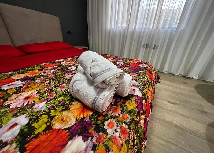 Amion In Center Of Apartment